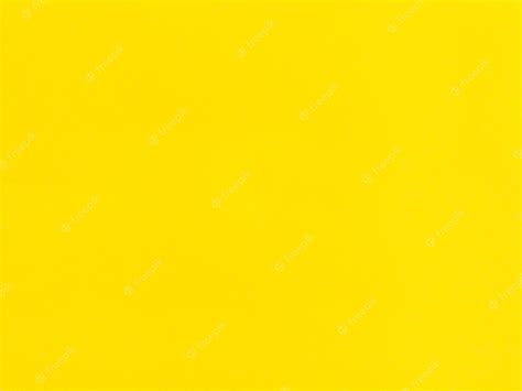 Hoja De Papel De Color Amarillo Foto Premium