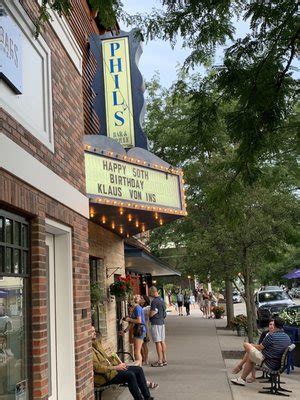 Phil's Saugatuck Mi